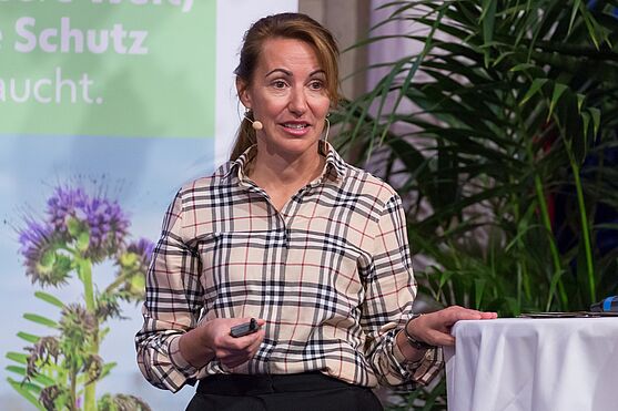 Johanna Paulus-Jenner (Re-Use Austria) präsentierte "Widado – SecondHand goes online".<br />